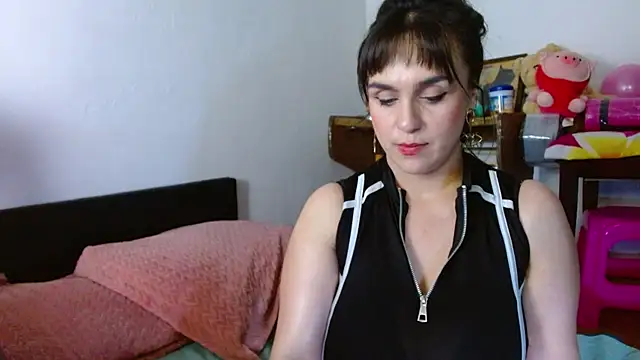 collette beaufoy  online show from May 15, 2026, 7:04 am