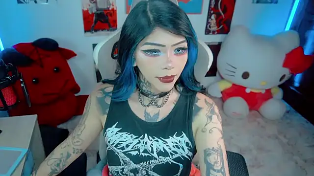 Snapshot of Deadly_Doll chatting on April 30, 2026, 8:48 pm Deadly Doll online show from April 30, 2026, 8:48 pm