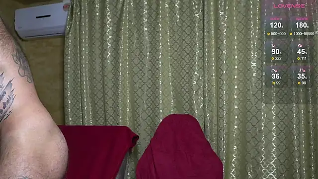 Snapshot of Artem_Dzyuba chatting on October 12, 2025, 9:58 pm Artem Dzyuba online show from October 12, 2025, 9:58 pm