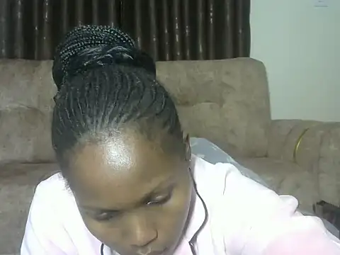 AurelAda online show from October 10, 2025, 10:31 pm