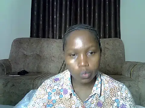 Snapshot of AurelAda chatting on February 5, 2026, 11:31 pm AurelAda online show from February 5, 2026, 11:31 pm