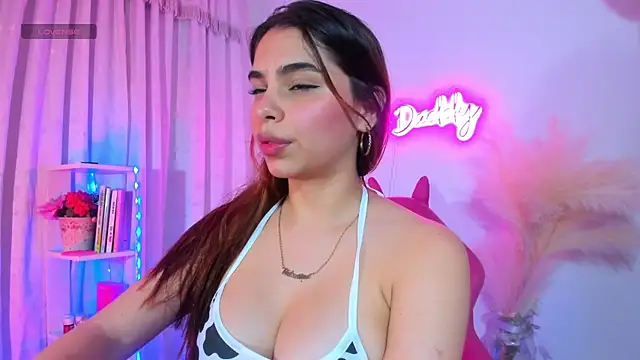 crisbell lopez online show from September 25, 2025, 12:36 am