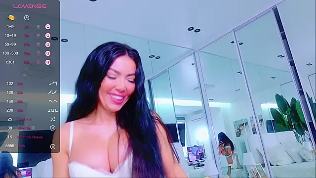 wowEva online show from February 8, 2025, 11:33 am