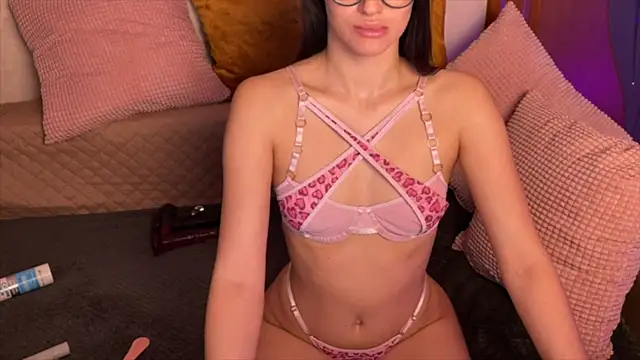Snapshot of amanda_strong chatting on May 11, 2026, 1:11 am amanda strong online show from May 11, 2026, 1:11 am