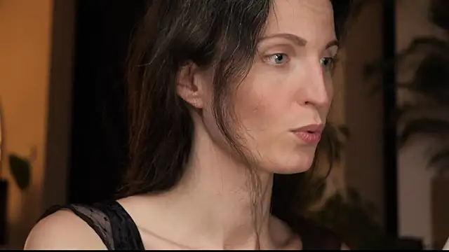 Snapshot of yulladao chatting on October 4, 2025, 6:50 pm yulladao online show from October 4, 2025, 6:50 pm