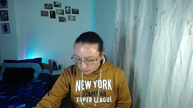 monkeywillwhite online show from February 9, 2026, 2:59 am