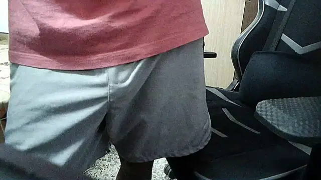 Snapshot of insanefreak69 chatting on January 26, 2025, 5:56 am insanefreak69 online show from January 26, 2025, 5:56 am