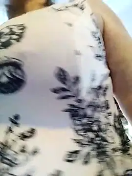 lindaledi2 online show from March 31, 2026, 2:39 pm