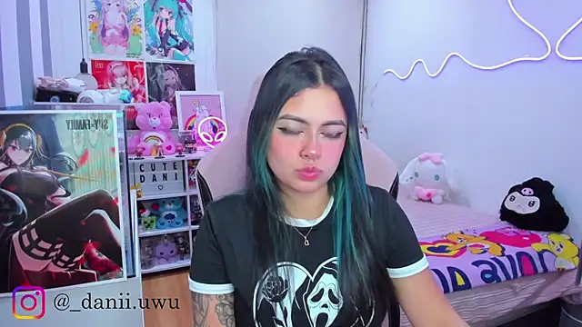 CuteDani  online show from January 9, 2026, 7:00 am