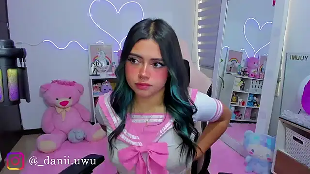 CuteDani  online show from March 6, 2026, 3:08 pm