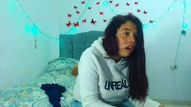 AmaraRoberts420 online show from January 20, 2025, 2:53 am