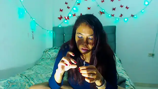 AmaraRoberts420 online show from January 20, 2025, 5:59 am