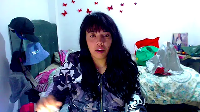 AmaraRoberts420 online show from September 18, 2025, 5:20 am