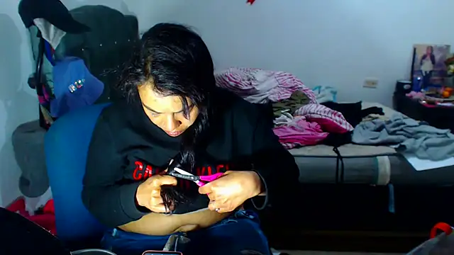 AmaraRoberts420 online show from September 23, 2025, 3:09 am