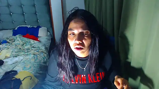 AmaraRoberts420 online show from January 7, 2026, 2:14 am