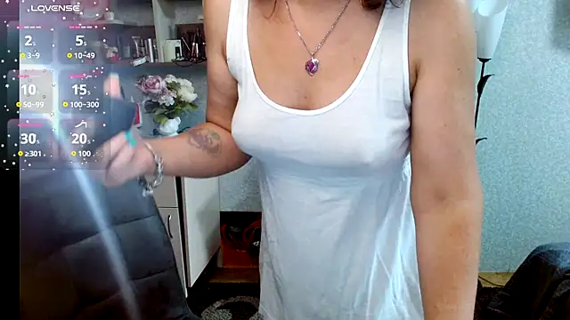 BeatriksS online show from July 29, 2026, 8:56 am