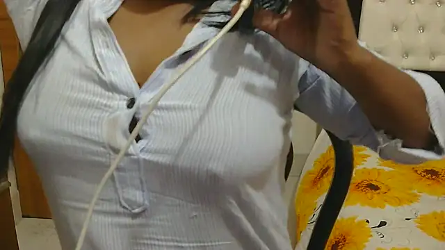 esita 1212 online show from October 26, 2025, 1:00 am