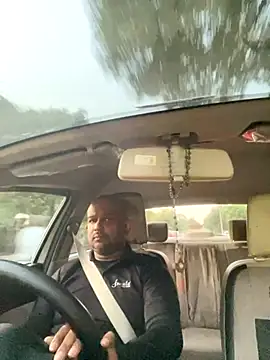 Dick 6inches online show from September 10, 2025, 1:11 pm