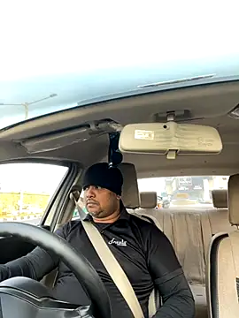 Dick 6inches online show from November 18, 2025, 3:34 am