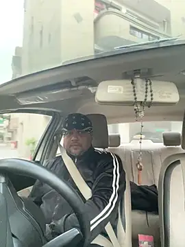 Dick 6inches online show from February 24, 2026, 12:47 pm