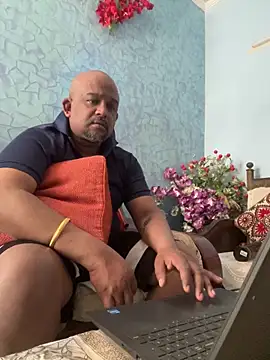 Snapshot of Dick_6inches chatting on March 6, 2026, 6:32 am Dick 6inches online show from March 6, 2026, 6:32 am