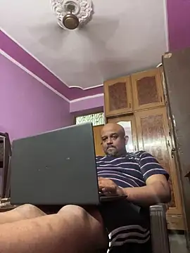 Snapshot of Dick_6inches chatting on April 2, 2026, 2:26 pm Dick 6inches online show from April 2, 2026, 2:26 pm