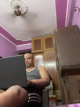 Snapshot of Dick_6inches chatting on April 4, 2026, 2:10 am Dick 6inches online show from April 4, 2026, 2:10 am