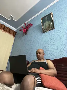 Snapshot of Dick_6inches chatting on April 8, 2026, 12:10 am Dick 6inches online show from April 8, 2026, 12:10 am