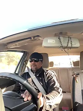 Snapshot of Dick_6inches chatting on April 16, 2026, 1:50 am Dick 6inches online show from April 16, 2026, 1:50 am