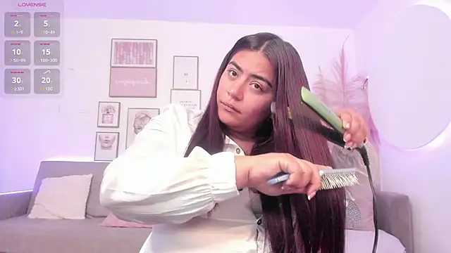 silvia lane online show from November 12, 2025, 3:40 am