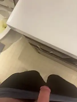 Snapshot of madman11222 chatting on March 14, 2025, 4:43 am madman11222 online show from March 14, 2025, 4:43 am