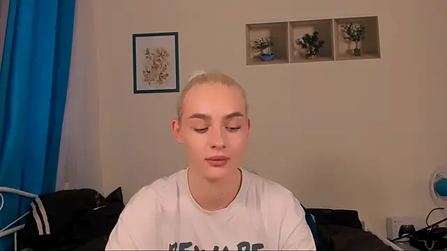 OliviaKisss online show from May 31, 2026, 3:08 pm