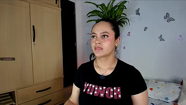 VICTORIABLACK xh online show from April 14, 2026, 7:31 pm