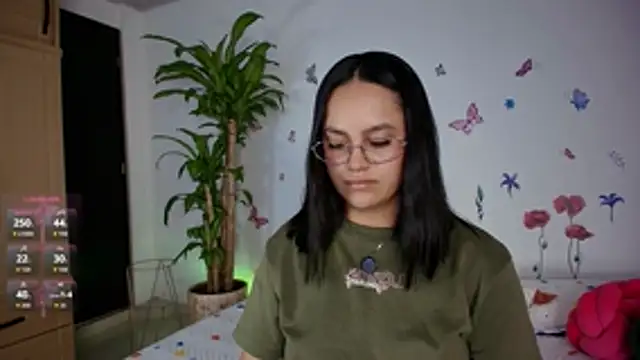 VICTORIABLACK xh online show from April 15, 2026, 8:42 pm