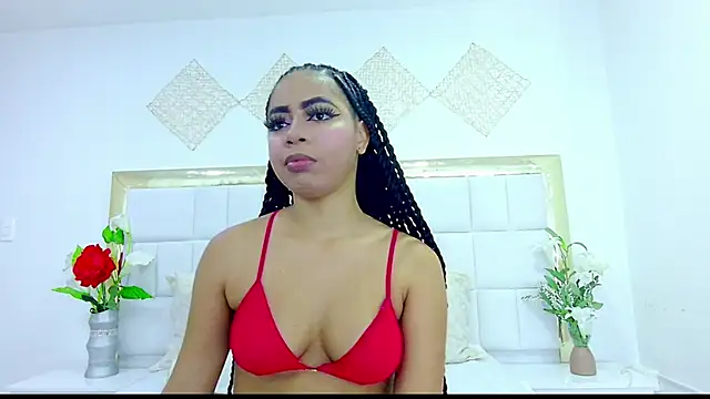 Snapshot of Tyra_Kane chatting on January 29, 2025, 4:36 am Tyra Kane online show from January 29, 2025, 4:36 am