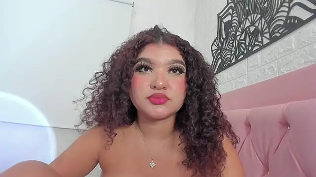 Snapshot of _ashley_doll chatting on February 21, 2025, 5:35 am ashley doll online show from February 21, 2025, 5:35 am