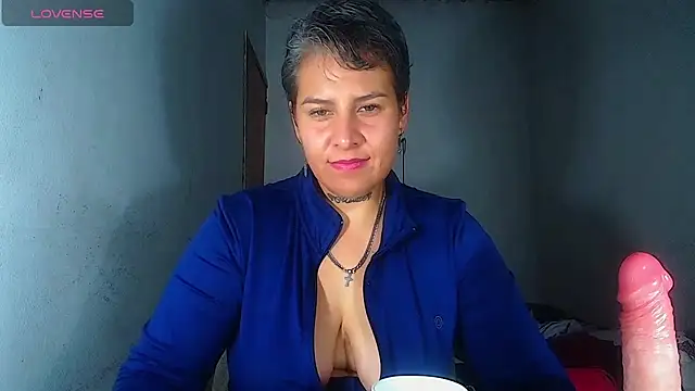 Snapshot of Yessi_rousse chatting on July 12, 2026, 3:36 pm Yessi rousse online show from July 12, 2026, 3:36 pm