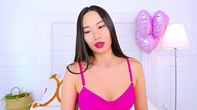 NaomiYuu online show from February 26, 2026, 2:43 am