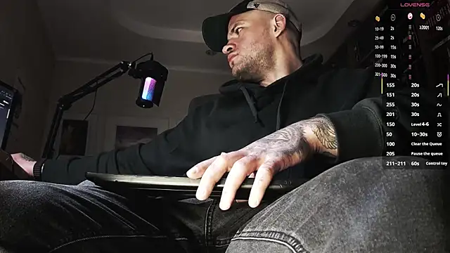 FindomJason online show from October 15, 2025, 1:33 pm