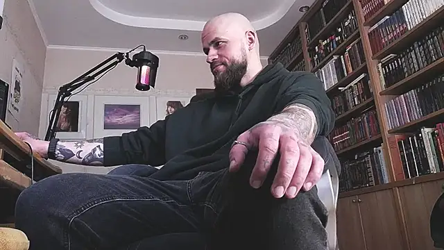 FindomJason online show from April 7, 2026, 8:37 am