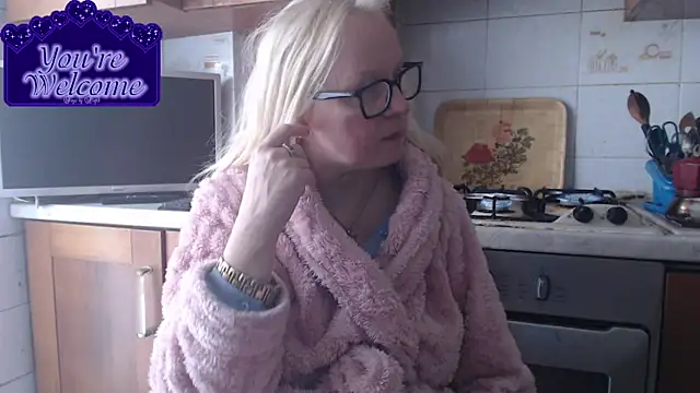 martachatte online show from March 29, 2026, 7:52 am