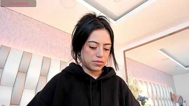 Snapshot of Rebeca_jones chatting on February 1, 2025, 12:05 pm Rebeca jones online show from February 1, 2025, 12:05 pm