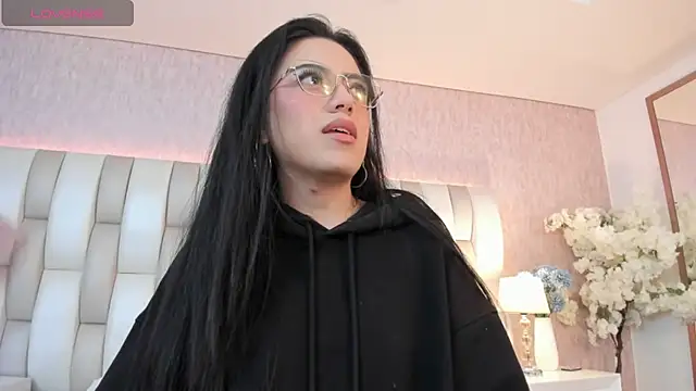 Snapshot of Rebeca_jones chatting on February 19, 2025, 1:17 pm Rebeca jones online show from February 19, 2025, 1:17 pm