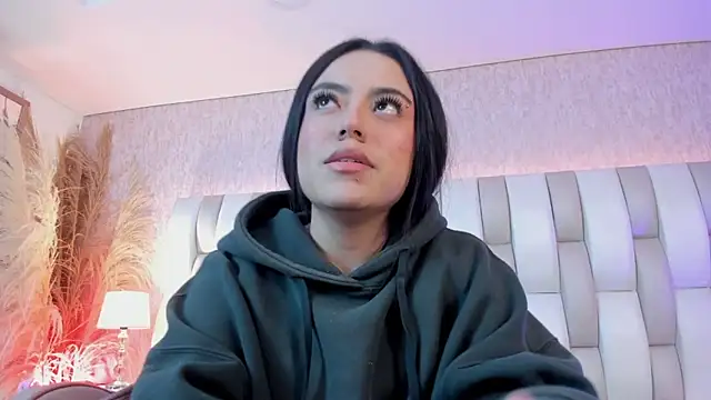 Snapshot of Rebeca_jones chatting on February 16, 2026, 12:34 pm Rebeca jones online show from February 16, 2026, 12:34 pm