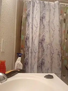 hungpenis210 online show from March 6, 2026, 4:09 am