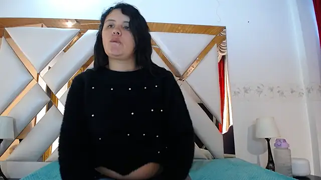 nathaly low1 online show from March 7, 2026, 12:24 pm