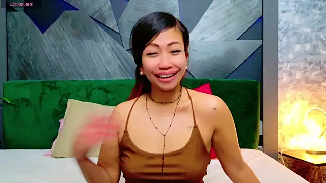 Snapshot of ElyaQuinn chatting on February 22, 2025, 2:19 pm ElyaQuinn online show from February 22, 2025, 2:19 pm