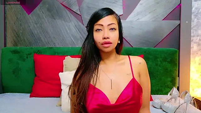 Snapshot of ElyaQuinn chatting on October 29, 2025, 7:10 am ElyaQuinn online show from October 29, 2025, 7:10 am