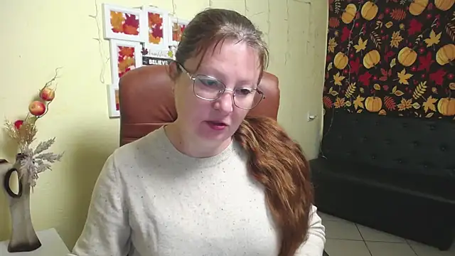 VanessaHotts online show from November 21, 2025, 6:12 am