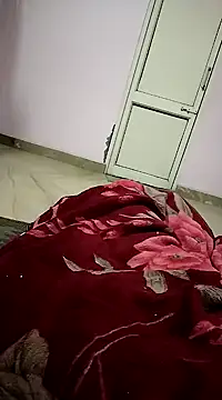 Sanny212 online show from December 12, 2024, 1:39 pm